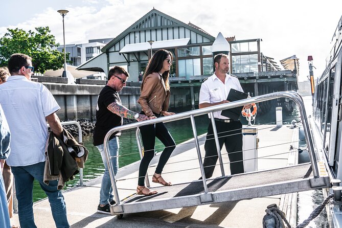 Newcastle Harbour Luncheon Cruise - A midday cruise through Newcastle Harbour