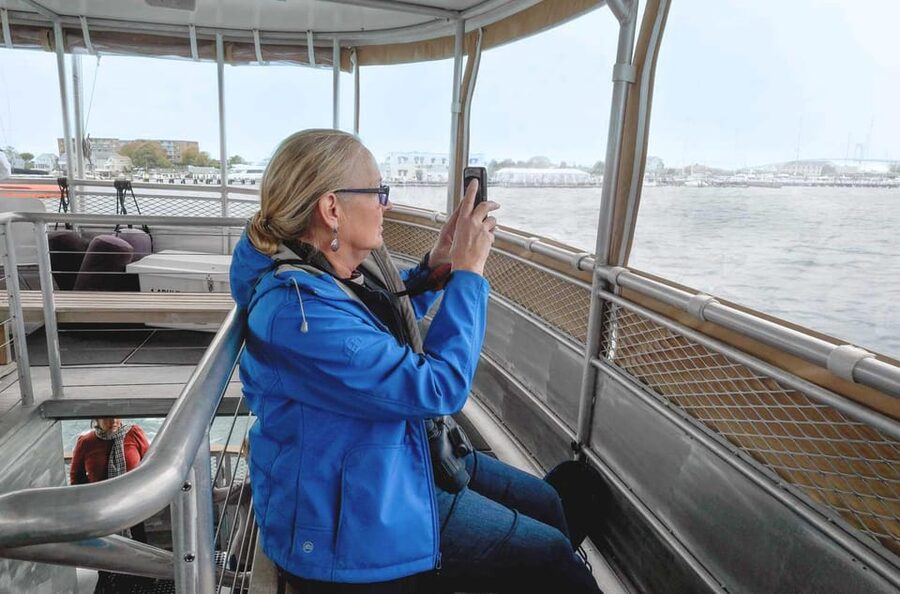 Newport, Rhode Island: Scenic Narragansett Bay Cruise - A comfortable boat for changing New England weather