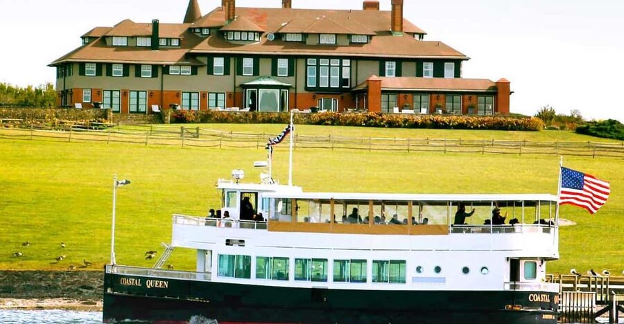 Newport, Rhode Island: Scenic Narragansett Bay Cruise - Accessibility and who will enjoy this most