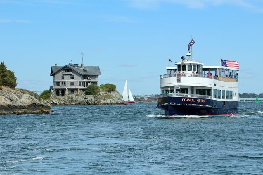 Newport, Rhode Island: Scenic Narragansett Bay Cruise - From Bowen’s Landing into Newport Harbor