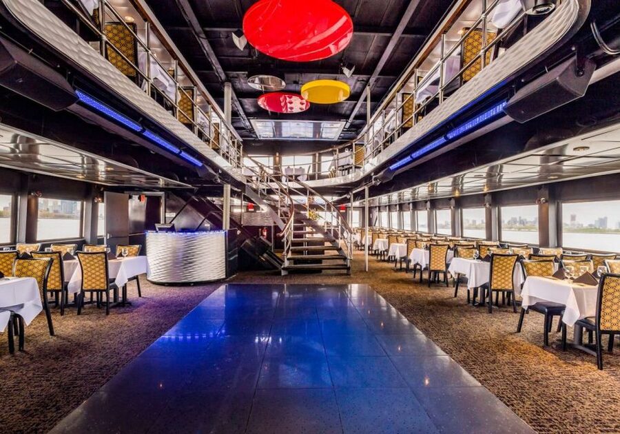 NYC: Christmas Day Buffet Brunch or Dinner Harbor Cruise - Hudson River views from Chelsea Piers to Lower Manhattan