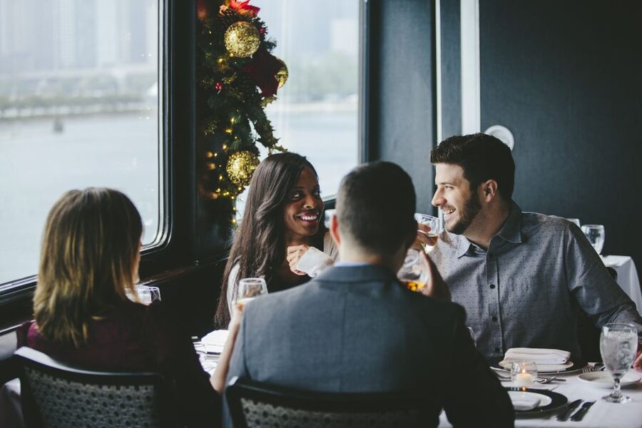 NYC: Christmas Eve Buffet Lunch or Dinner Harbor Cruise - Lunch or dinner: choosing the right cruise