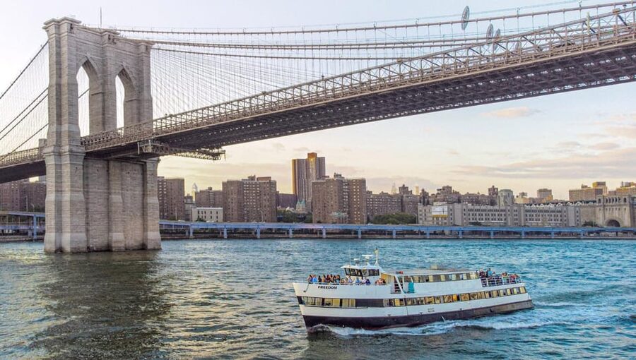 NYC: Liberty Cruise on New York Harbor with Live Guide - The Brooklyn Bridge photo stop