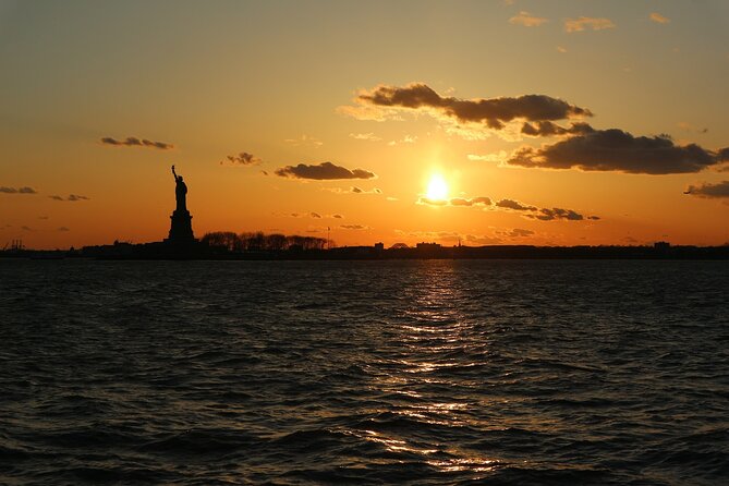 NYC Skyline and Statue of Liberty Harbor Lights Night Cruise - Is $29.87 a fair price?