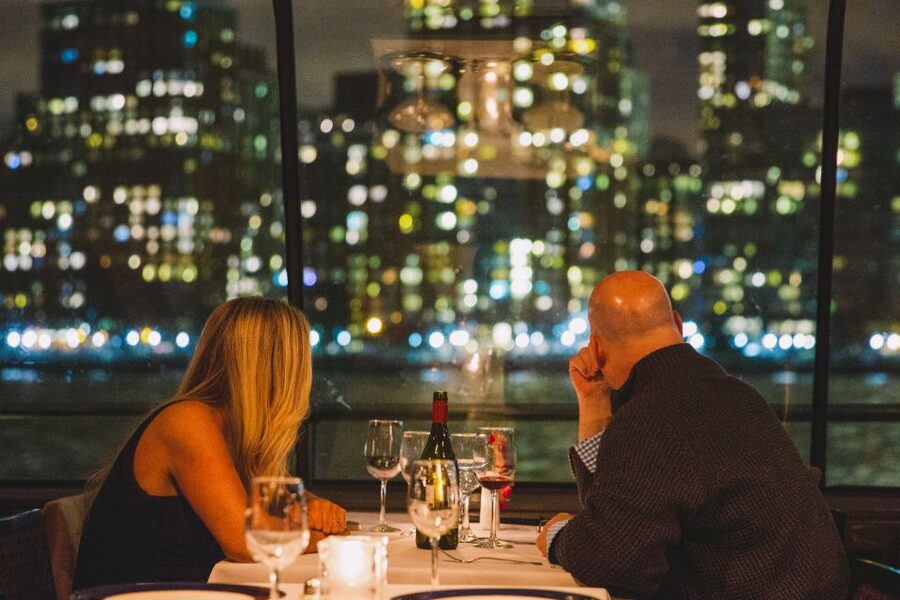 NYC: Thanksgiving Gourmet Lunch or Dinner Harbor Cruise - Who will enjoy this Thanksgiving cruise?