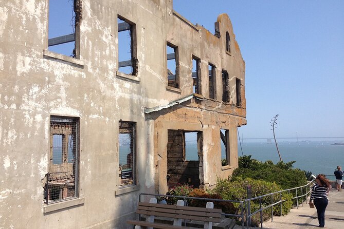 Official Alcatraz Island Prison Tour and San Francisco Bay Cruise - What you see from the one-hour Bay cruise