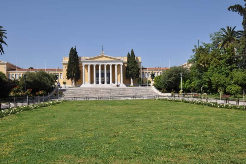 Piraeus Port Cruise visitors to Athens Private City Tour - The Acropolis area: the essential first stop
