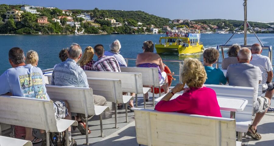 Port Mahon: 1-Hour Harbor Cruise with Underwater Views - The northern shore: naval buildings, coves, and summer houses