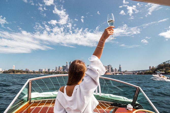 Private 2 Hour Icons and Highlights Cruise of Sydney Harbour - Key points to know before booking