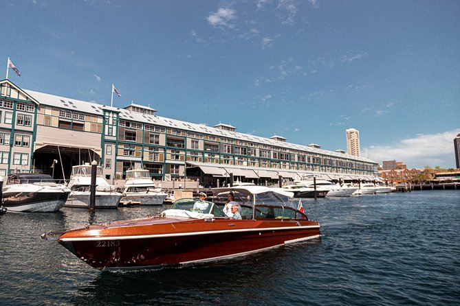 Private 2 Hour Icons and Highlights Cruise of Sydney Harbour - Royal Botanic Garden and the best photo stop