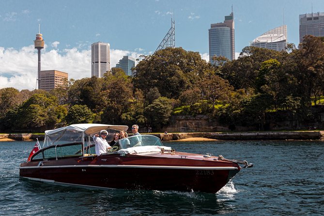 Private 2 Hour Icons and Highlights Cruise of Sydney Harbour - Woolloomooloo, Finger Wharf, and Garden Island
