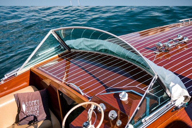 Private 90 min Luxury Cruise on Sydney Harbour - up to 6 Guests - Meeting the Opera House From the Water
