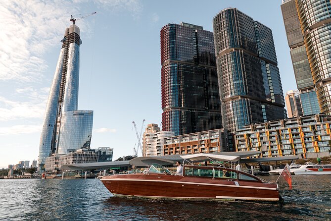 Private 90 min Luxury Cruise on Sydney Harbour - up to 6 Guests - The Royal Botanic Garden and the Best Group Photo