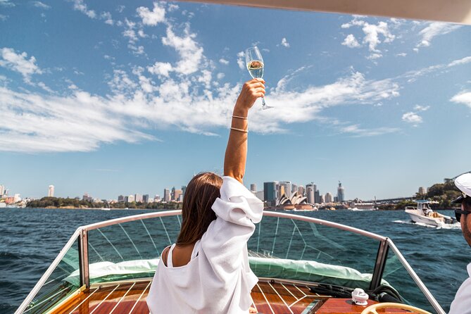 Private 90 min Luxury Cruise on Sydney Harbour - up to 6 Guests - Meeting at Darling Harbour and Setting Off