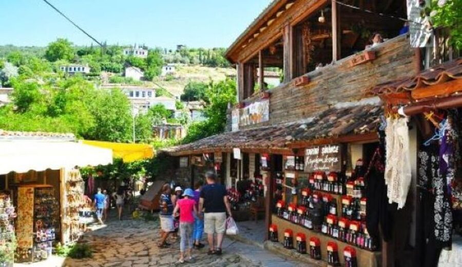 Private Sirince Village Tour From Kusadasi Port Cruiser Only - What the private format adds