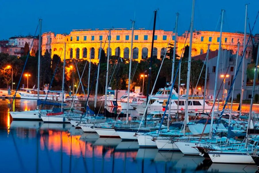 Pula: Harbor Cruise with unlimited Drinks - Is one hour enough for Pula?