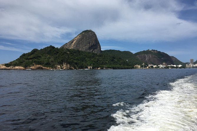 Rio From the Sea: Guanabara Bay Cruise with Optional Barbecue Lunch - Sugarloaf, Urca, and Botafogo Bay