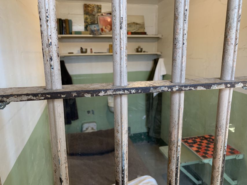 San Francisco: Inside Alcatraz Tour with Bay Cruise - Inside the Cellhouse with Doing Time