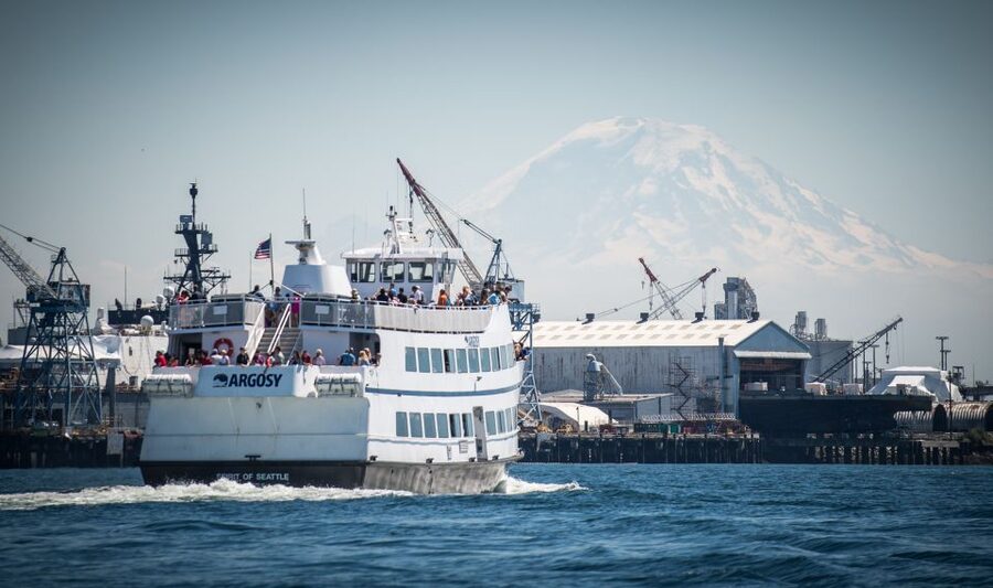 Seattle: Harbor Cruise with Local Guide - Myrtle Edwards Park and the Space Needle