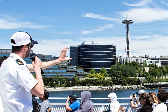 Seattle's Original Guided Harbor Cruise - Piers, restaurants, and Seattle’s changing waterfront