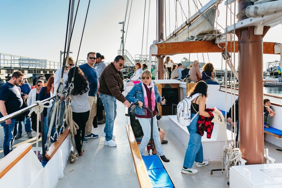 Seattle: Tall Sailboat Sunset Harbor Cruise - What the two hours feel like