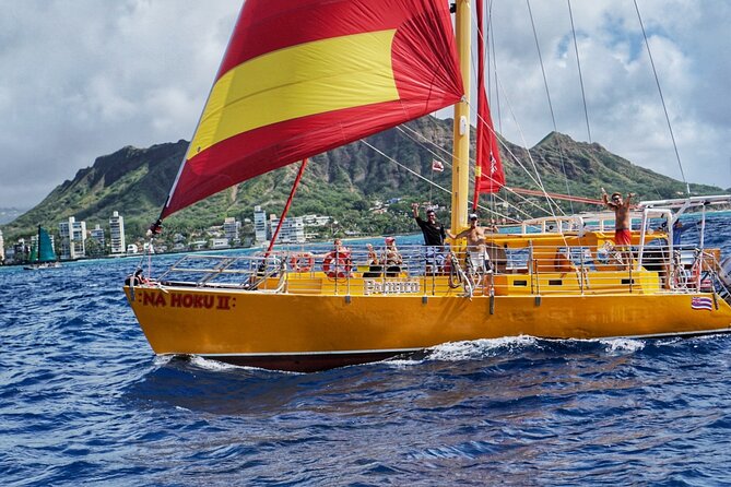 South Shore Open Sail from Kewalo Harbor Including Drinks - What the $47.50 price really includes