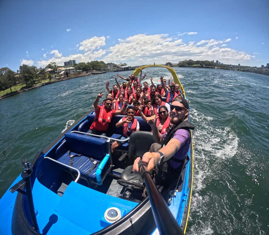 Sydney: 30-Minute Jet Boat Ride from Darling Harbour - Sydney landmarks seen at speed