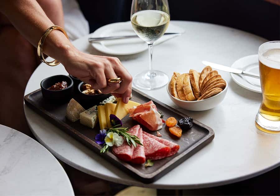 Sydney: Harbour Cruise with Charcuterie Board & Drinks - The first 30 minutes: settling in with harbour views