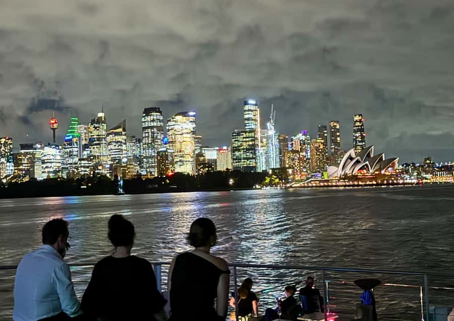 Sydney: Harbour Dinner Cruise with Buffet - Finding Eastern Pontoon at Circular Quay