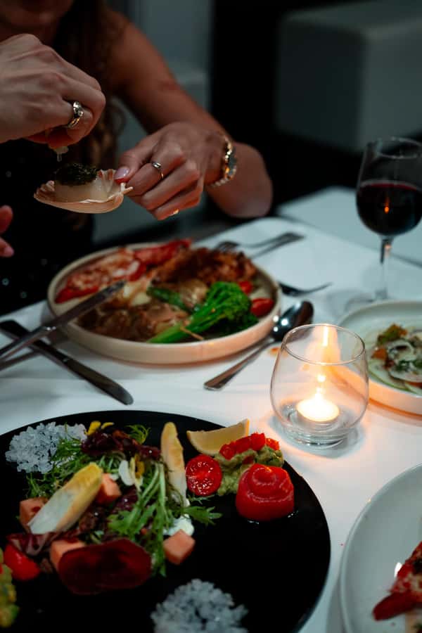 Sydney Harbour: Glass Boat Signature Dinner Cruise - Vegan and children’s choices
