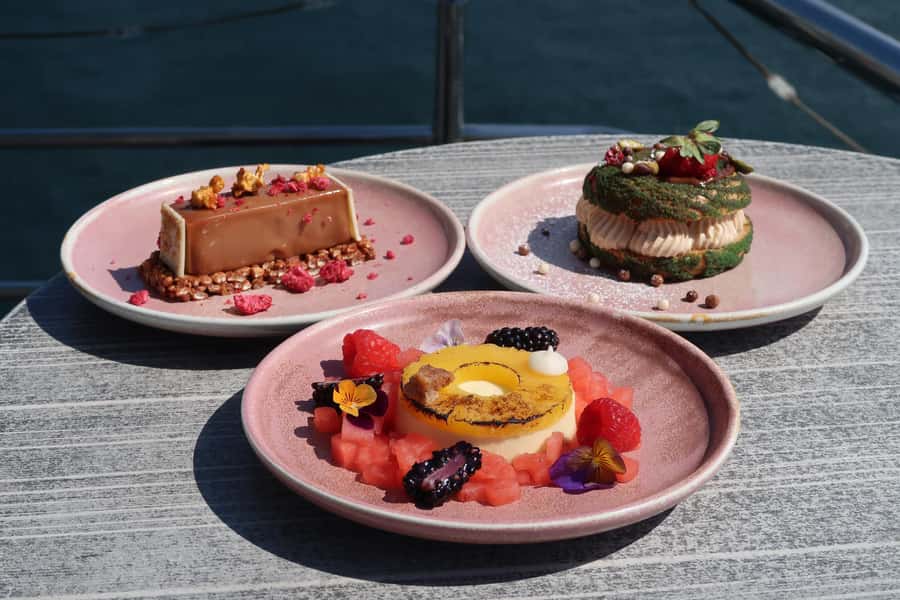 Sydney Harbour: Glass Boat Signature Dinner Cruise - Who will enjoy this cruise most?