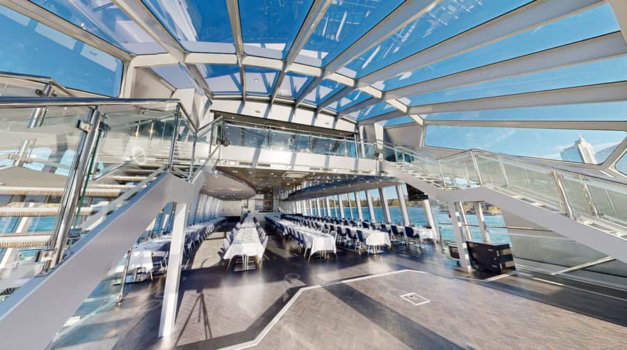 Sydney Harbour Lunch Cruise: 360° Glass Boat Views & Buffet - Drinks, seating, and the best way to use your time