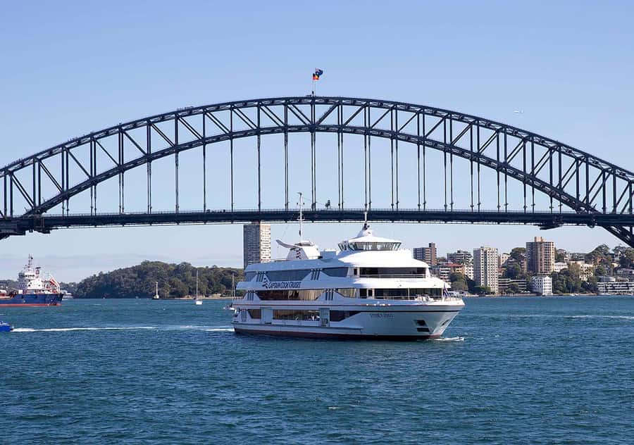 Sydney: Harbour Lunch Cruise with 2 or 3-Course Menu - Food and service: the strongest part of the package