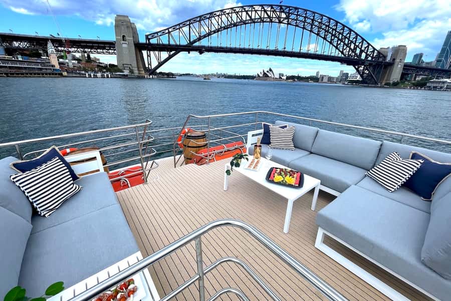 Sydney: Intimate Vivid Harbour Cruise with Canapes - The opening minutes: getting settled on Heaven