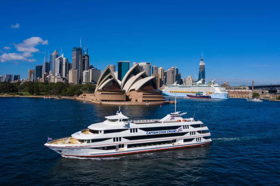 Sydney: Relaxing High Tea Cruise on Sydney Harbour - A 90-minute cruise with Sydney as the backdrop