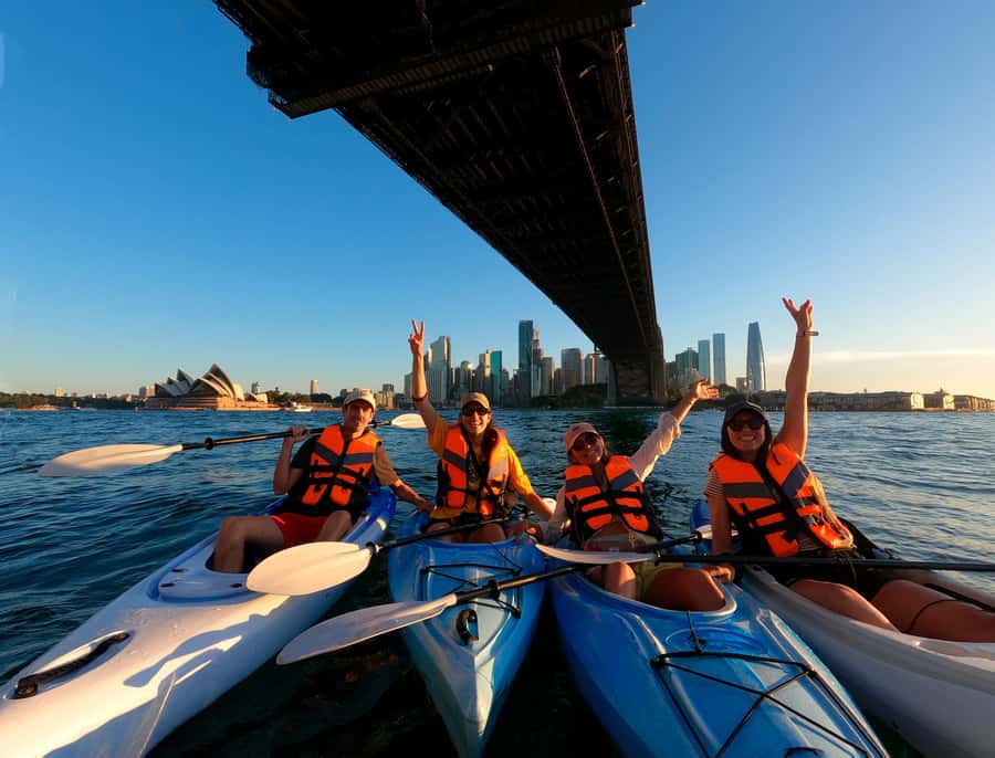 Sydney: Sunset Kayak - Opera & Harbour Bridge Tour (5p. max) - The first 15 minutes: safety before scenery