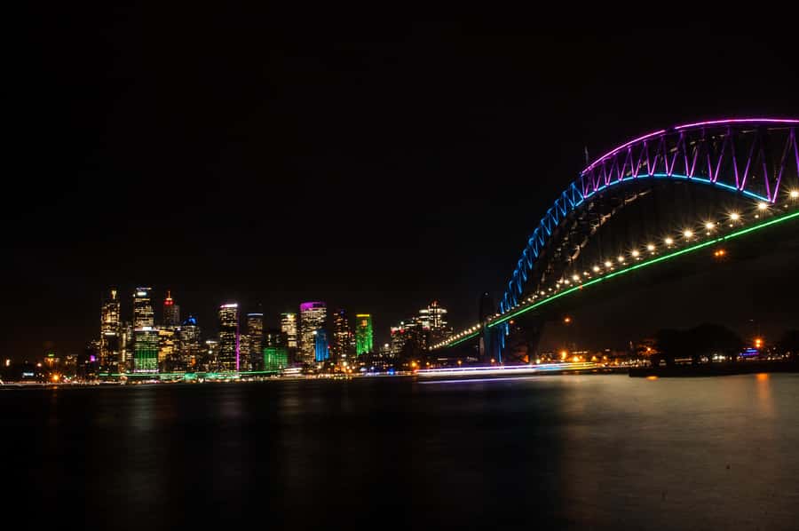 Sydney: Vivid Festival of Light Harbor Cruise with Dinner - Passing the Opera House and The Rocks