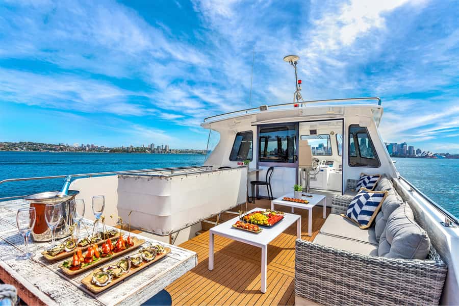 Sydney: Vivid Harbour Cruise with Canapes - Is $53 good value?