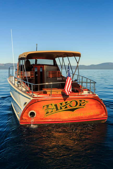 Tahoe: Emerald Bay Cruise & Vikingsholm Castle Walking Tour - Arriving at Emerald Bay and walking to Vikingsholm