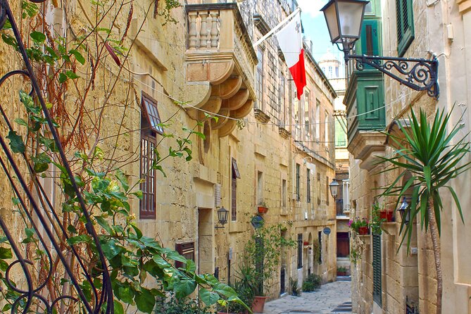 Three Cities guided tour including harbour boat tour - The dghajsa ride changes your view of the harbor