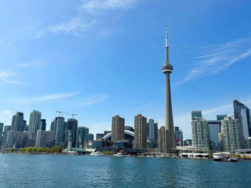 Toronto: City Views Harbor Cruise - HTO Park, Sugar Beach, and the working harbour