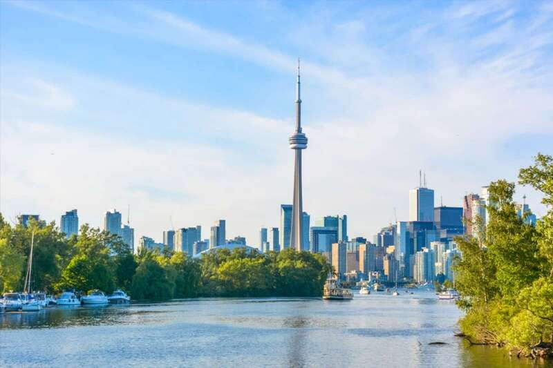 Toronto: City Views Harbor Cruise - How good is the live narration?