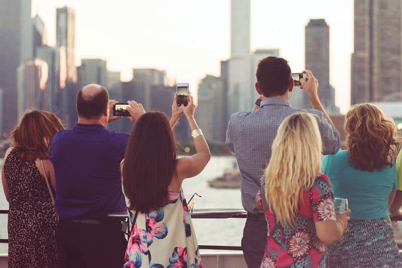Toronto: Premium Harbor Cruise with Lunch, Brunch, or Dinner - Key points to know before booking