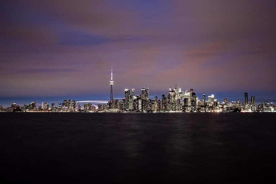 Toronto: True Tales of Toronto Harbour Audio Boat Tour - The boat ride and the nighttime view