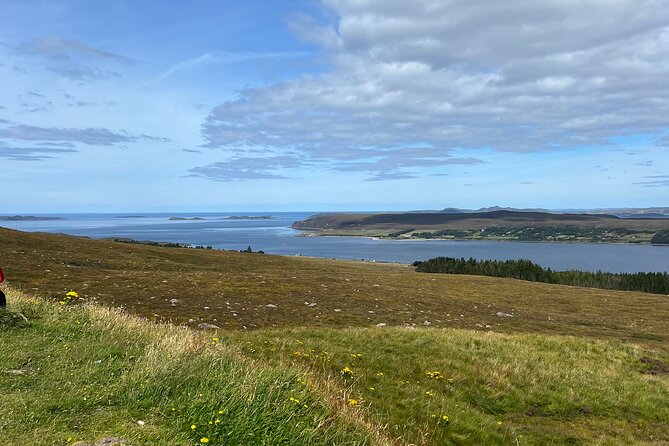 ULLAPOOL PORT Cruise Ship Tour, Ardvreck Castle, Rocks & More - Knockan Crag and the Moine Thrust