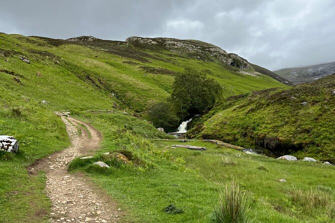 ULLAPOOL PORT Cruise Ship Tour, Ardvreck Castle, Rocks & More - Weather, walking, and the pace of the day