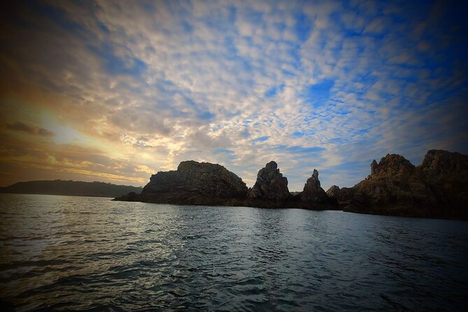 Unrivalled Coastal Tour to Saint's Bay Harbour - St Martin’s Point and The Peastacks