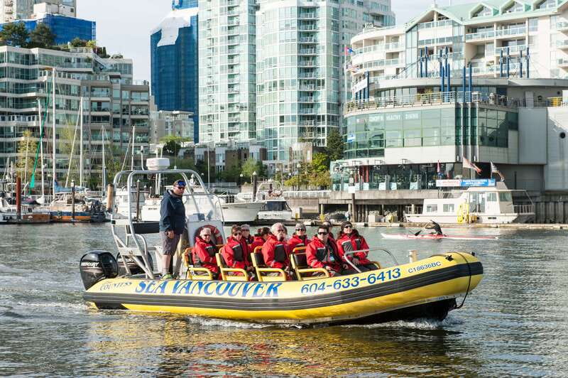 Vancouver: Waterfront Sightseeing Tour - City and Harbour - The safety suit and boat briefing