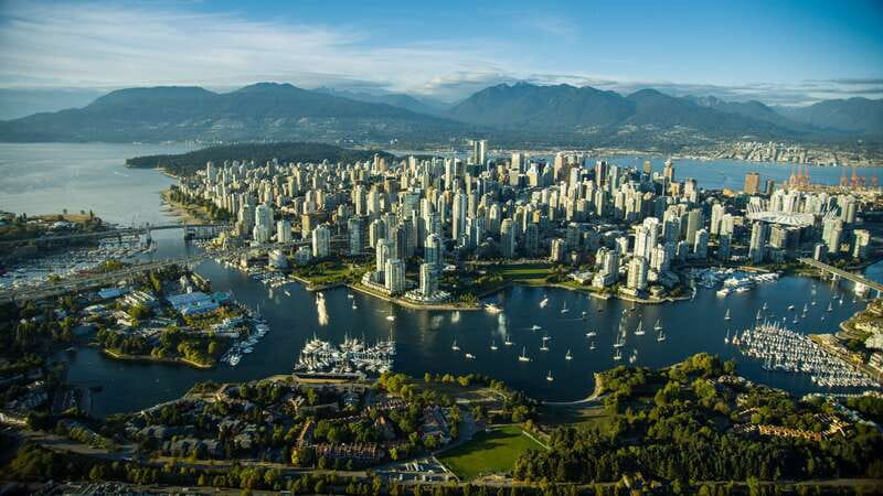 Vancouver: Waterfront Sightseeing Tour - City and Harbour - Coal Harbour and Vancouver’s downtown face