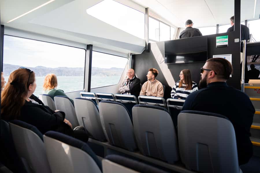 Wellington: Commentated Harbour Explorer tour - Who should book this experience?